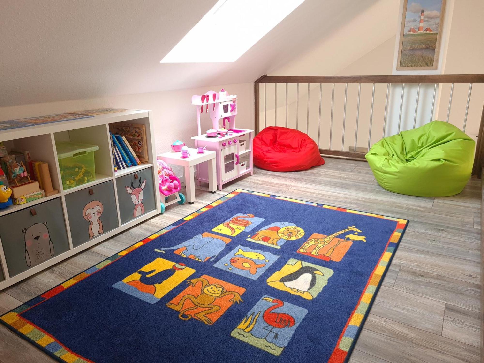Haus Kustenbrise: Coastal Pet-Friendly Retreat with Garden, Sauna, and Fireplace Schweiburg Exterior photo
